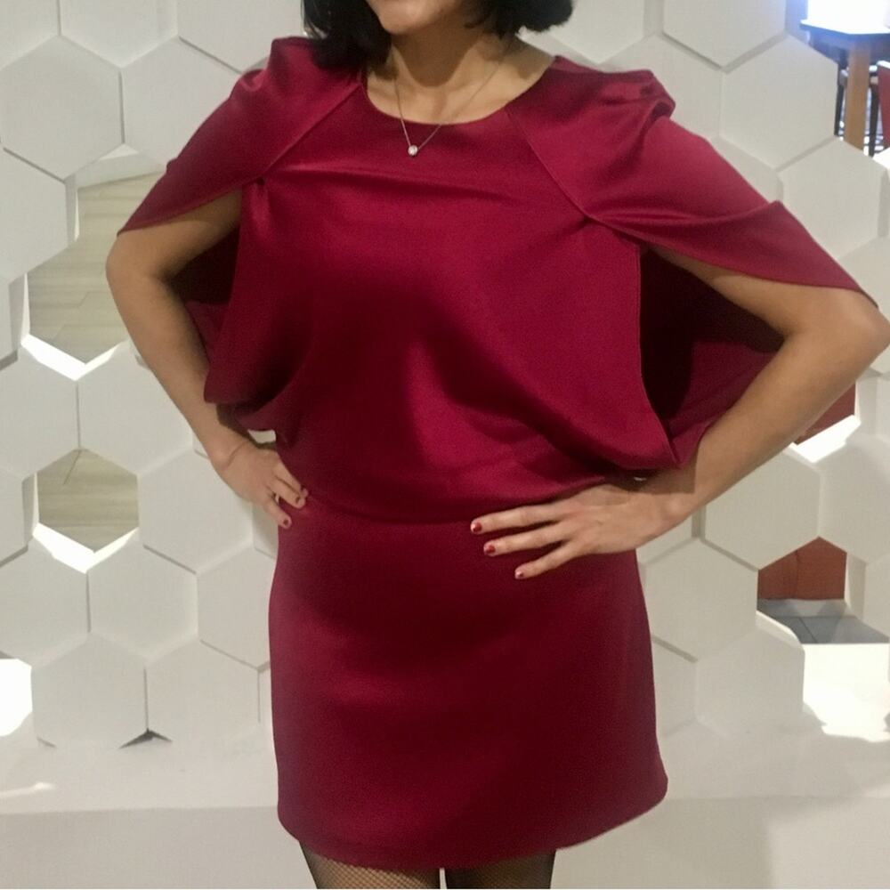 Halston Cape Sleeve Open Back Y2K Mini Sheath Dress Red Cherry Women’s Size 6